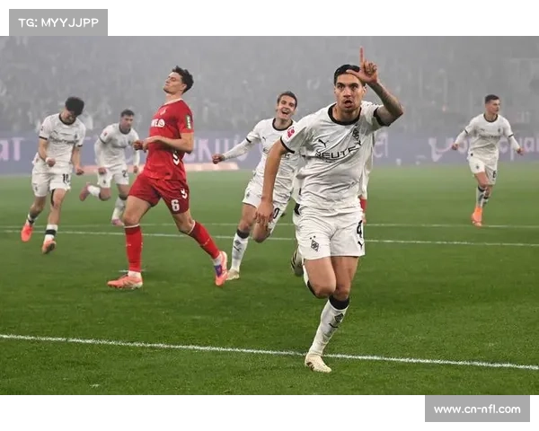 门兴前锋霍诺拉特赛季报销，俱乐部紧急联系自由市场寻枪